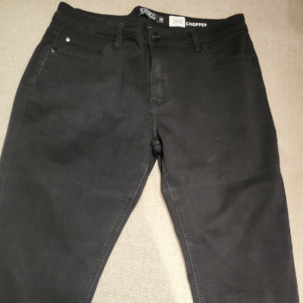 Ezekiel Men's Straight Jeans - Black
